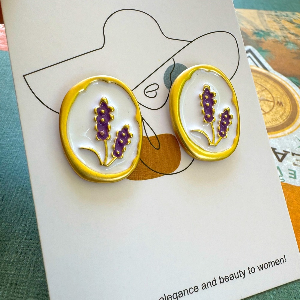 Lavender new earrings stud
